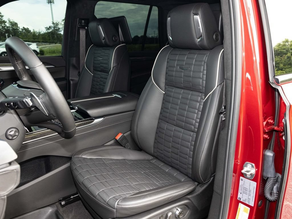 Used 2025 Cadillac Escalade V w/ LPO, Floor Liner Package AWD/4WD image 24