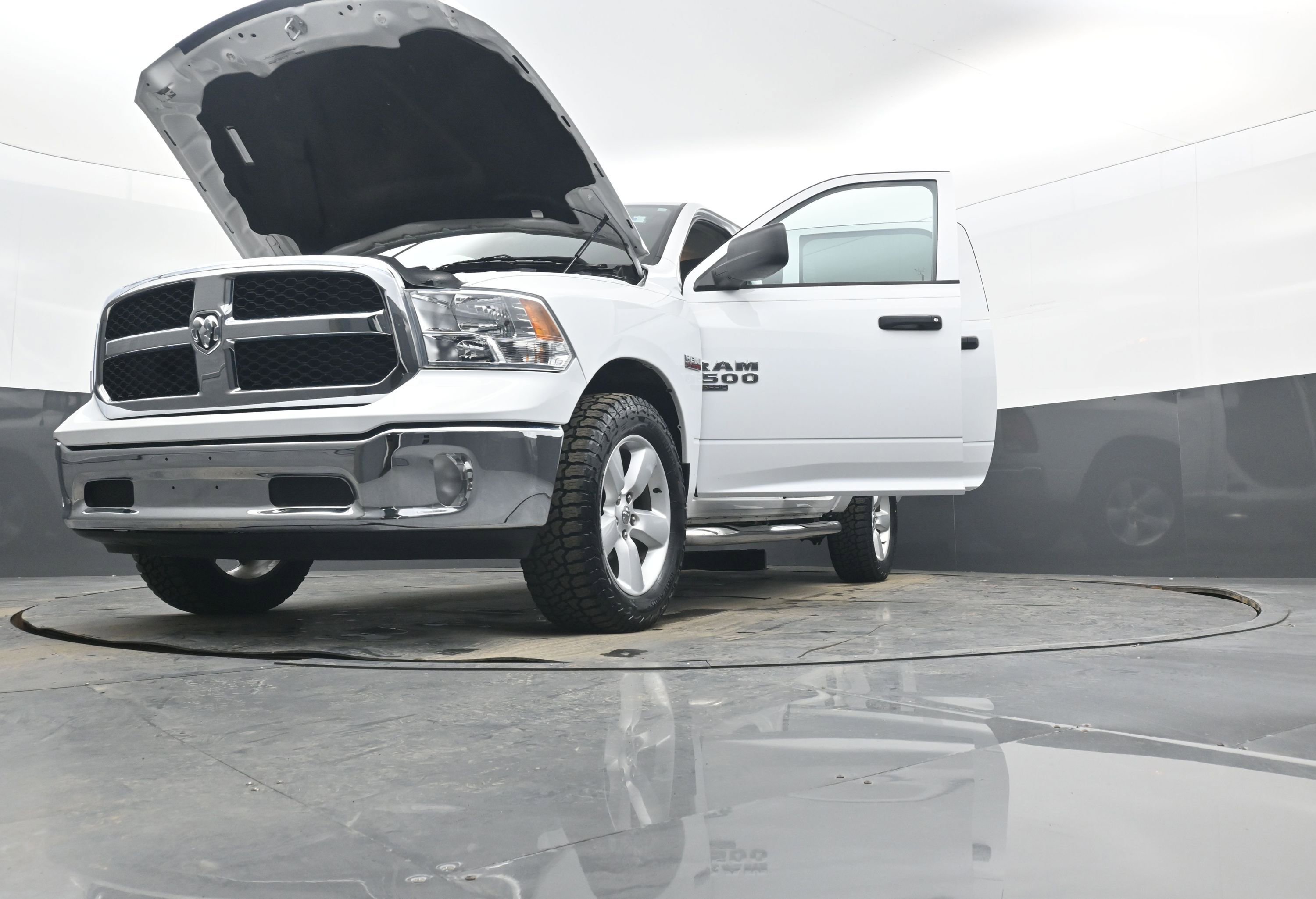 Used 2020 RAM 1500 Tradesman w/ Tradesman SXT Package image 35