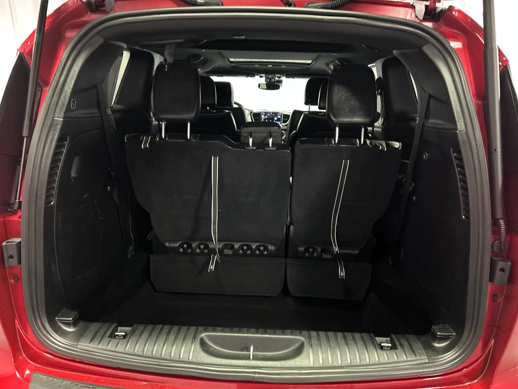 Used 2025 Chrysler Pacifica Limited FWD image 26