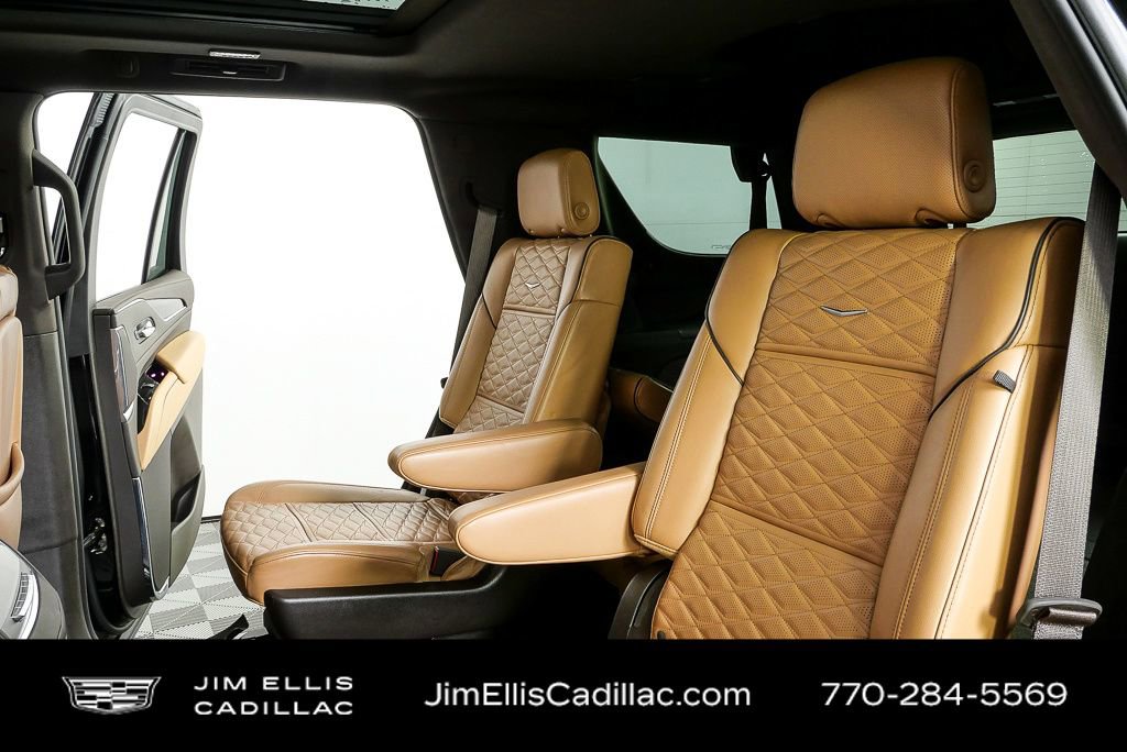 Used 2023 Cadillac Escalade Sport w/ LPO, ONYX Package image 23