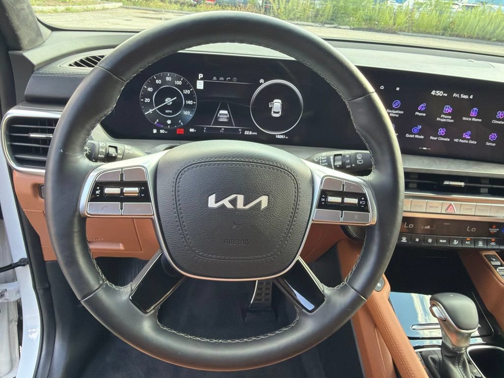 Certified 2025 Kia Telluride SX Prestige X-Line AWD/4WD image 16