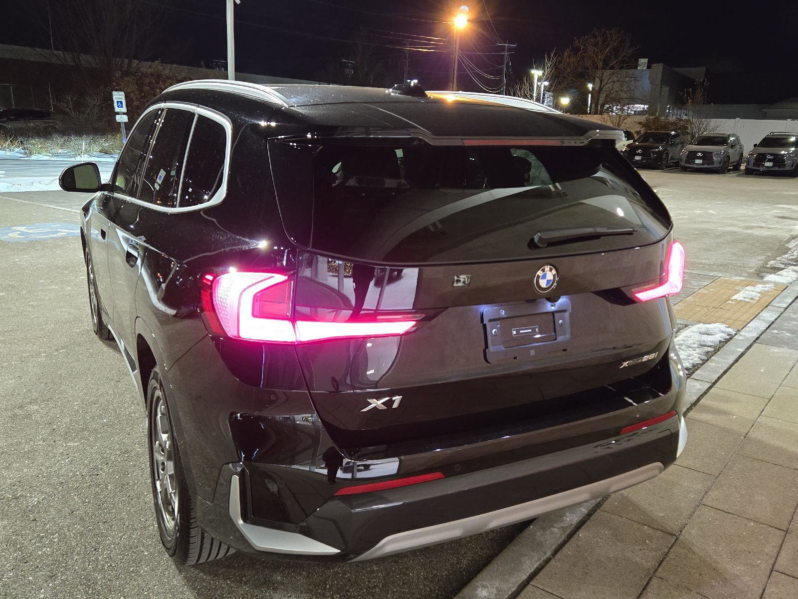 Used 2025 BMW X1 xDrive28i image 11