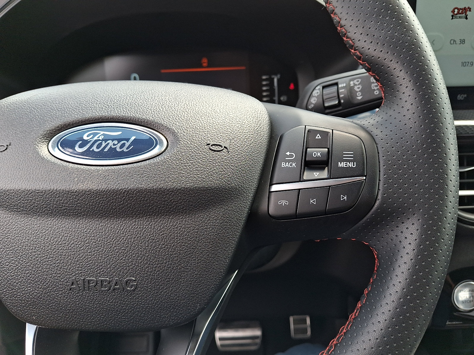 Used 2024 Ford Escape ST-Line w/ Tech Pack #1 FWD image 22
