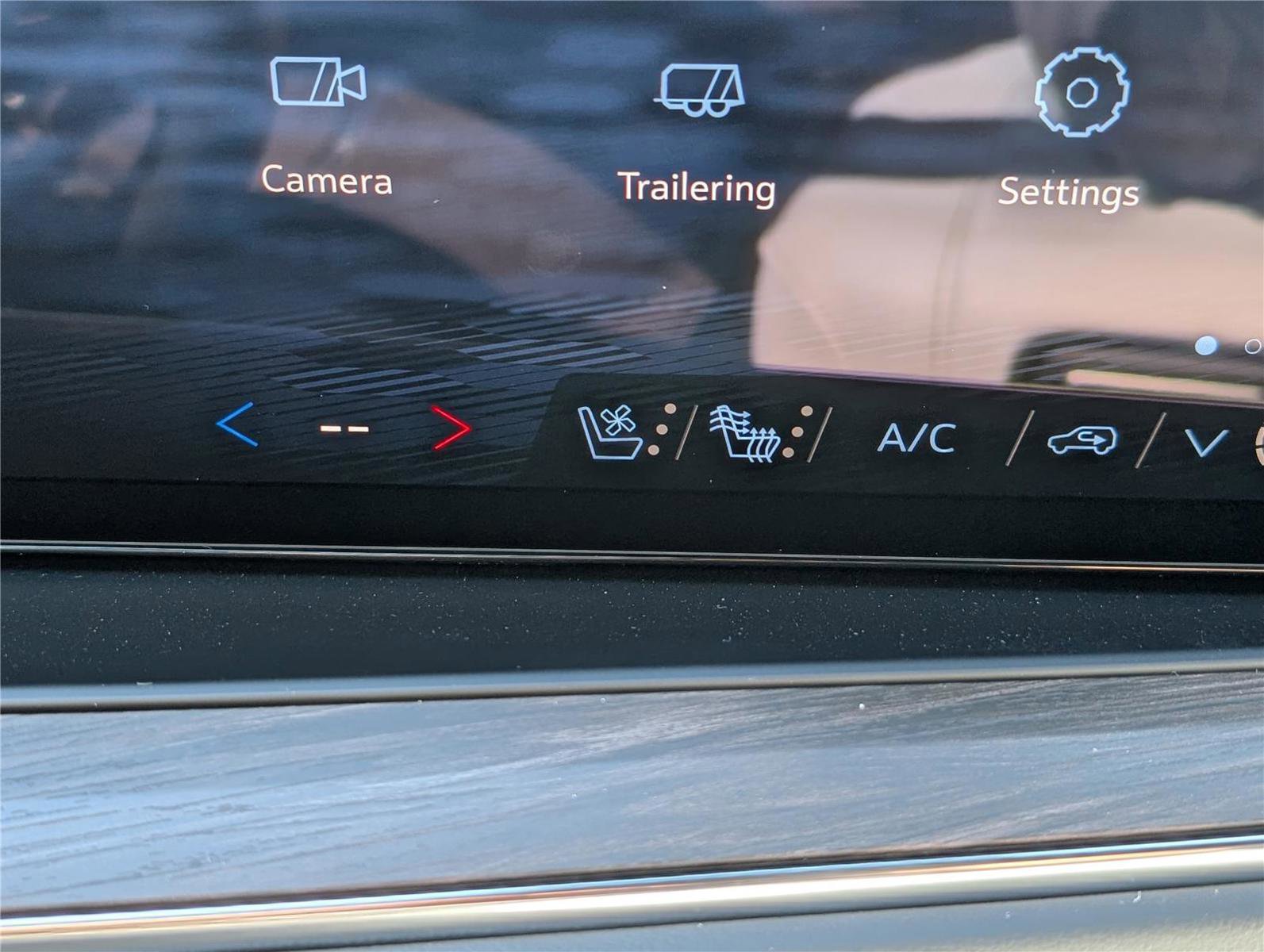 New 2026 Chevrolet Suburban Premier image 29