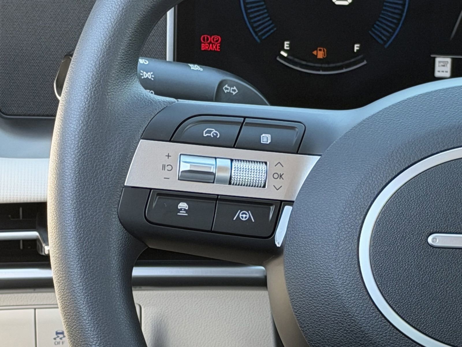New 2026 Hyundai Tucson SE image 13