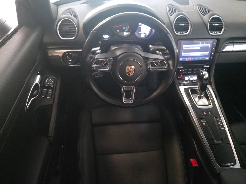 Certified 2022 Porsche 718 Cayman RWD image 17