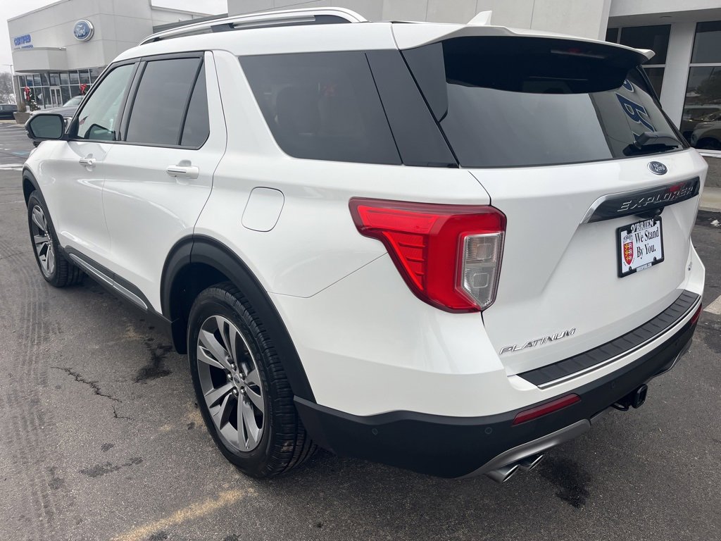 Used 2020 Ford Explorer Platinum w/ Premium Technology Package image 3
