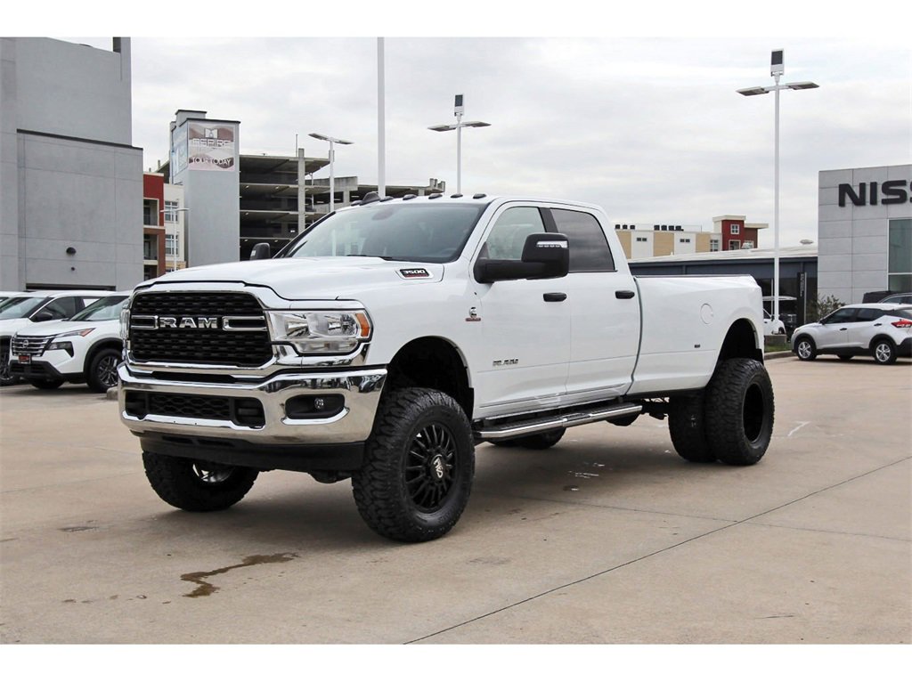 Used 2024 RAM 3500 Big Horn image 2