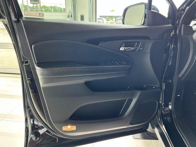 Used 2019 Honda Ridgeline Black Edition image 14