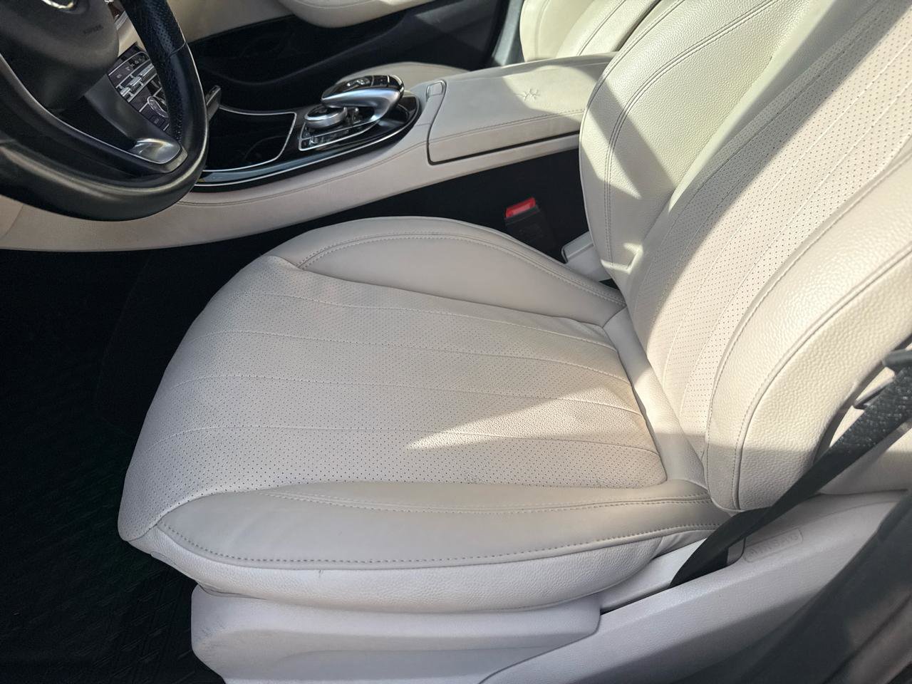 Used 2017 Mercedes-Benz E 300 image 9