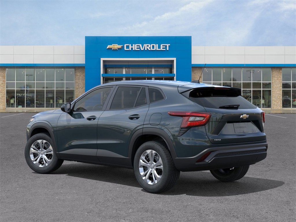New 2026 Chevrolet Trax LS image 3