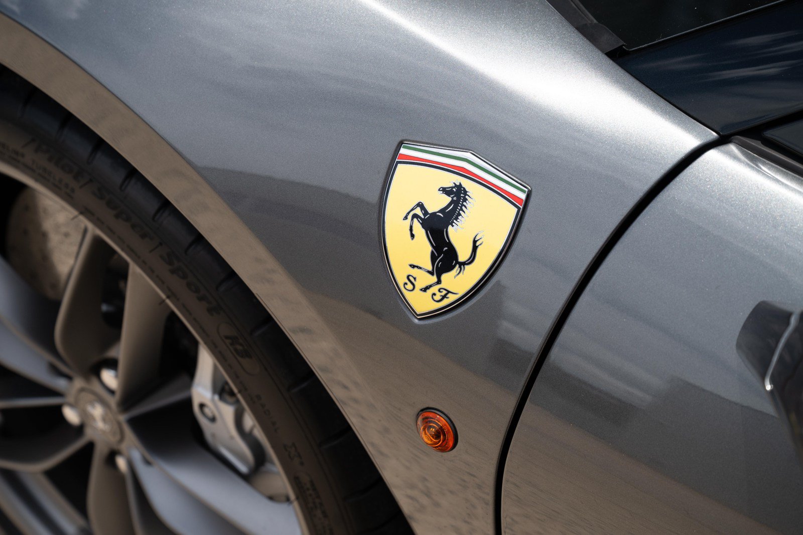 Used 2017 Ferrari 488 Spider RWD image 17