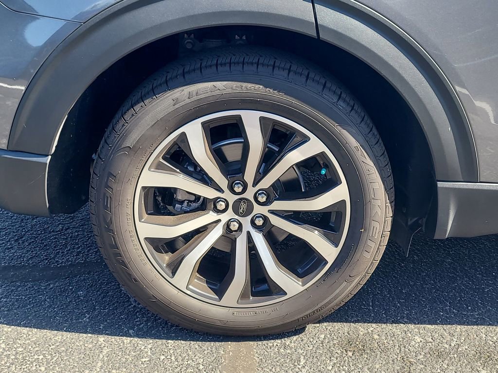 Used 2023 Ford Explorer ST-Line w/ Class IV Trailer Tow Package RWD image 5