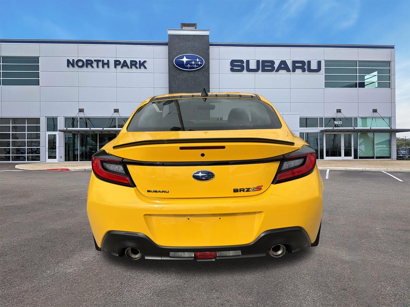 Used 2026 Subaru BRZ Series.Yellow RWD image 4