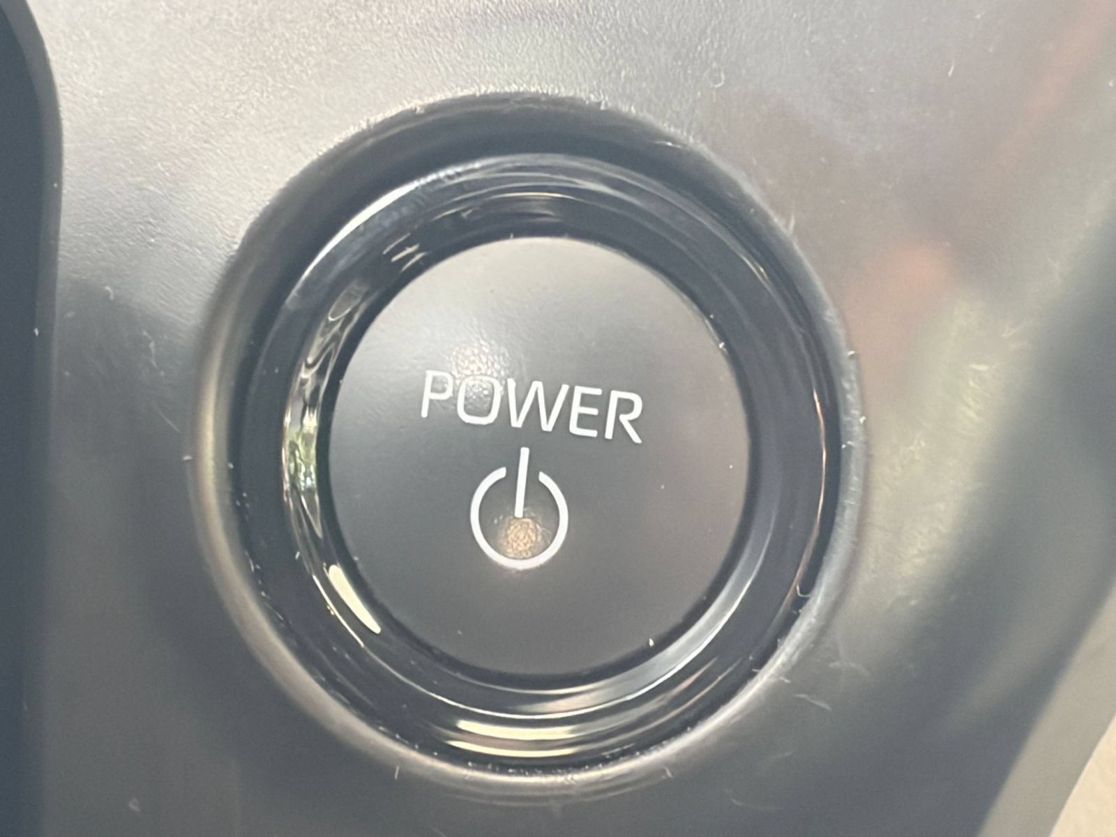Used 2025 Toyota Sienna XLE FWD image 19
