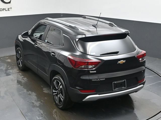 Used 2025 Chevrolet TrailBlazer LT w/ Convenience Package image 39