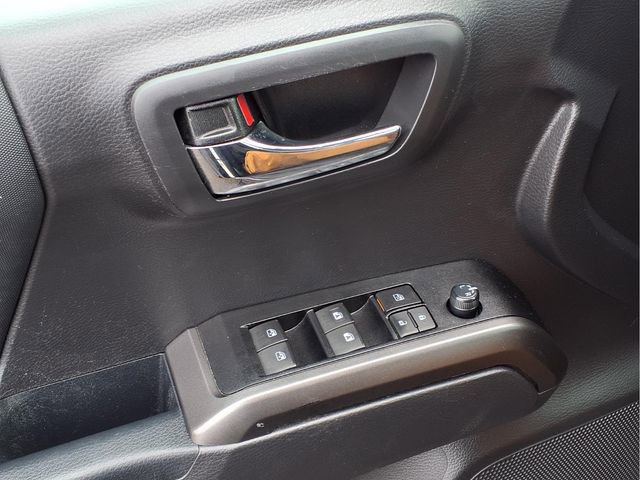 Used 2023 Toyota Tacoma TRD Sport w/ Advanced Technology Package image 17