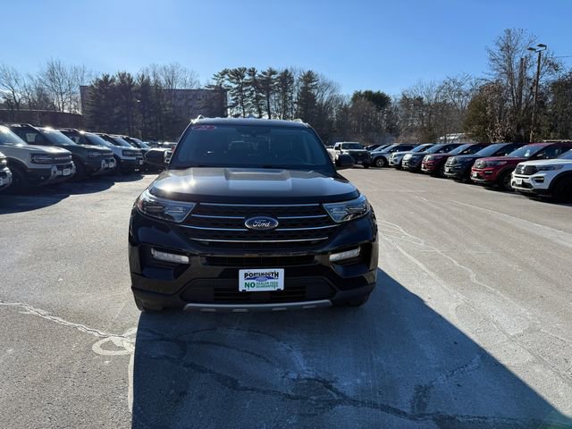 Used 2022 Ford Explorer XLT w/ Equipment Group 202A image 8