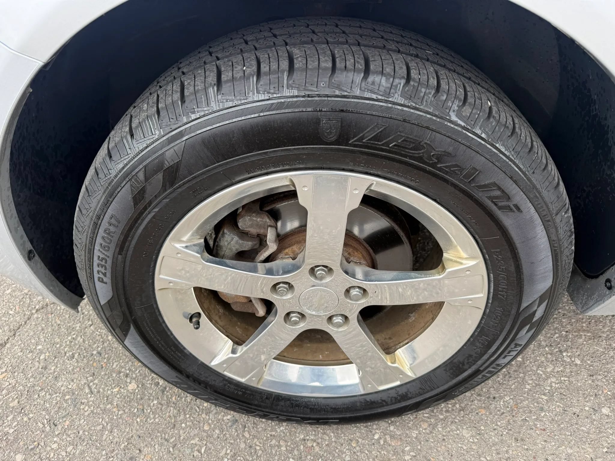 Used 2012 Chevrolet Captiva Sport LT FWD image 9