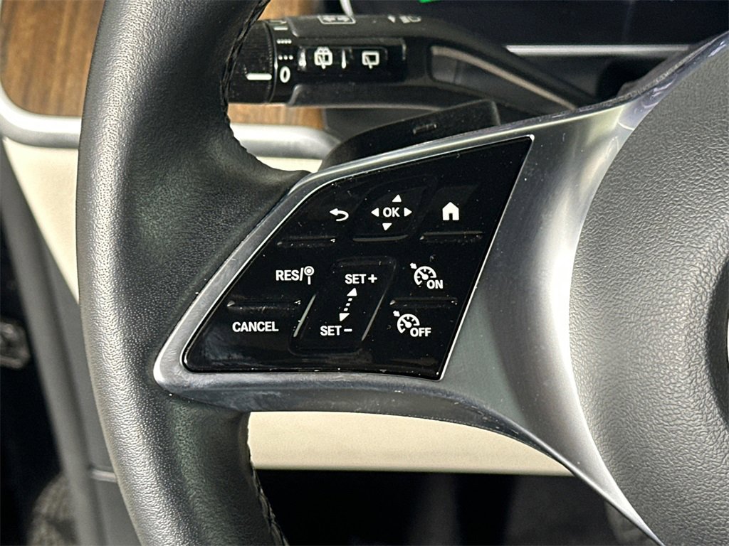 Certified 2024 Mercedes-Benz GLC 300 image 27