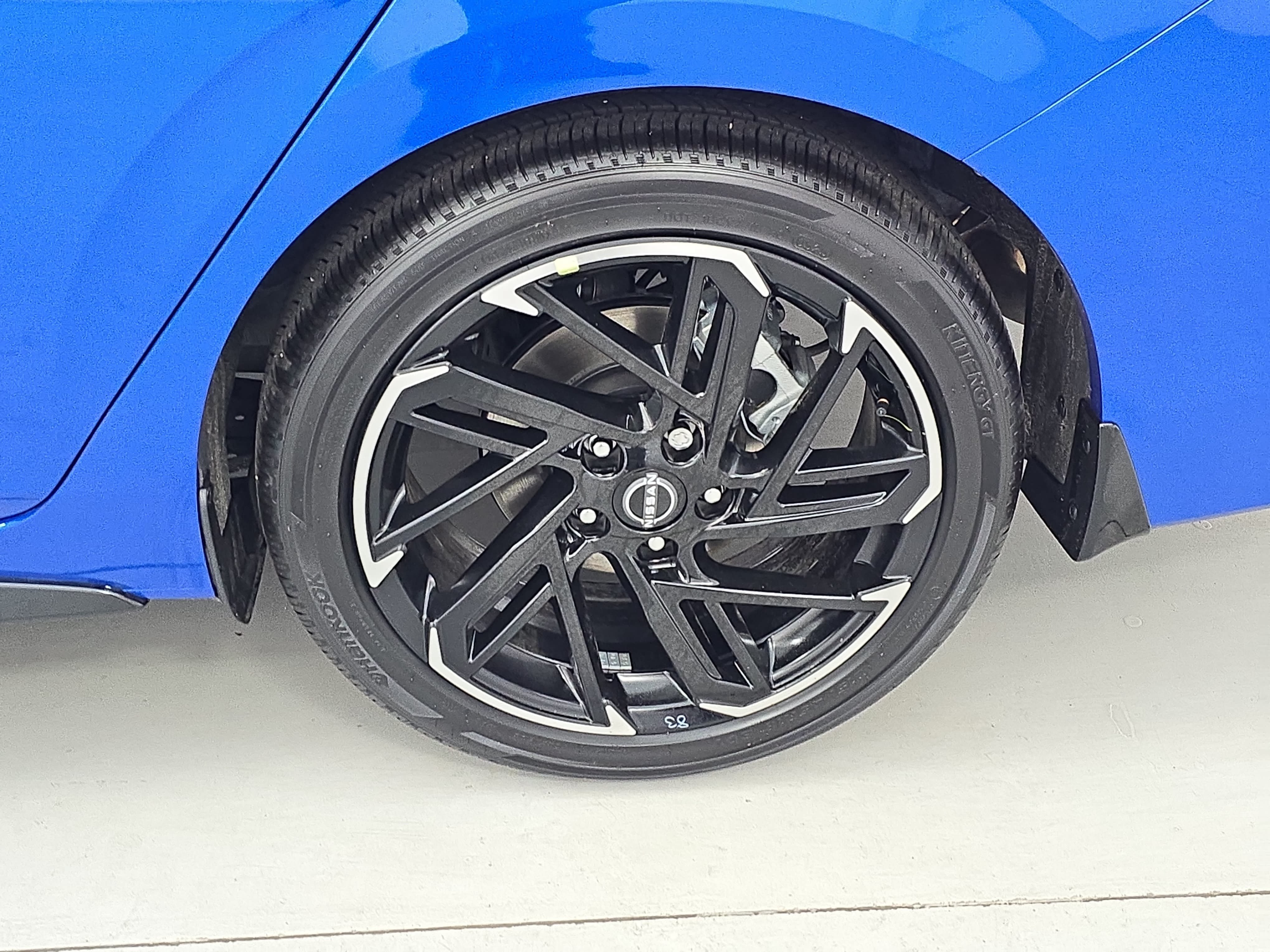 New 2026 Nissan Sentra SR w/ SR Premium Package FWD image 30
