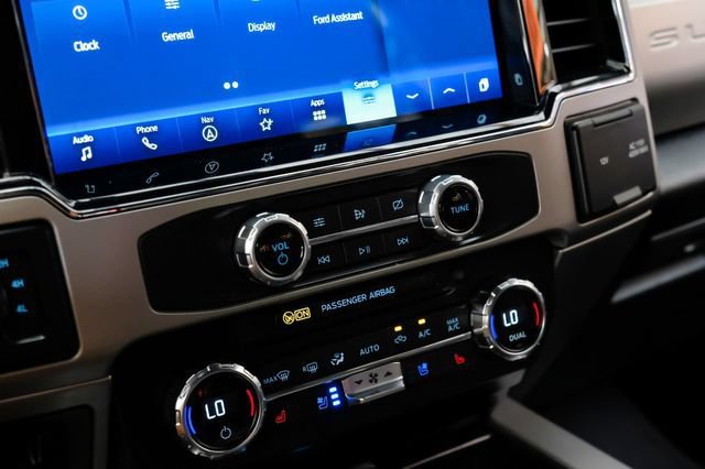 Used 2022 Ford F250 Lariat w/ Lariat Value Package AWD/4WD image 30
