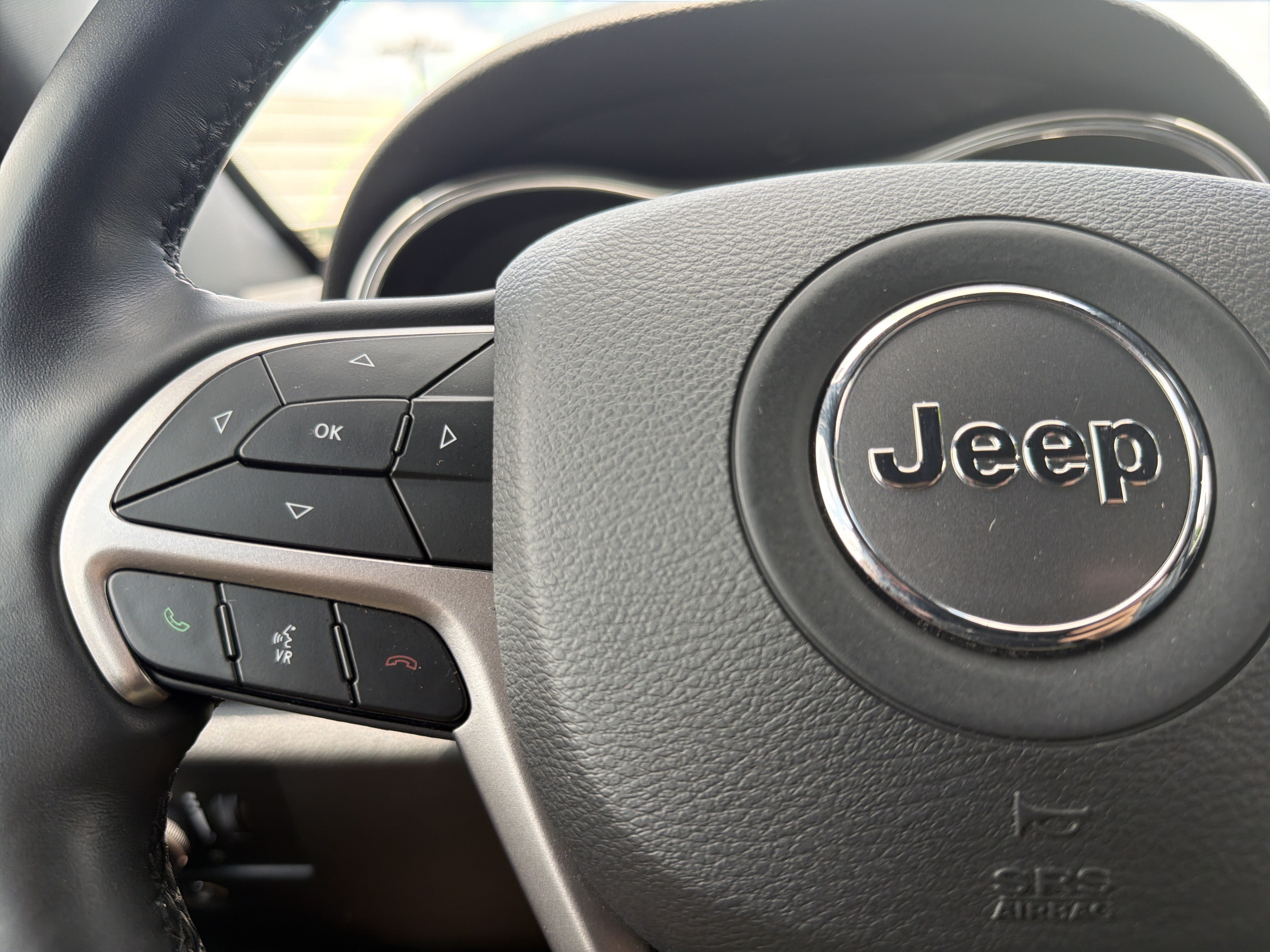 Used 2021 Jeep Grand Cherokee Limited w/ Quick Order Package 28K 80th AWD/4WD image 9