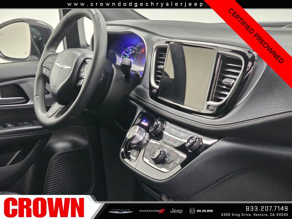 Certified 2024 Chrysler Pacifica Select image 13