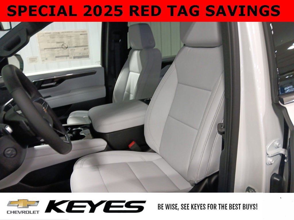 New 2025 Chevrolet Suburban Premier image 5