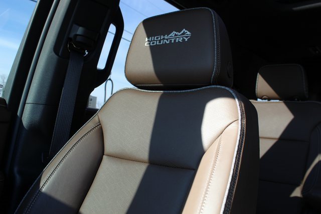 Used 2024 Chevrolet Tahoe High Country image 30