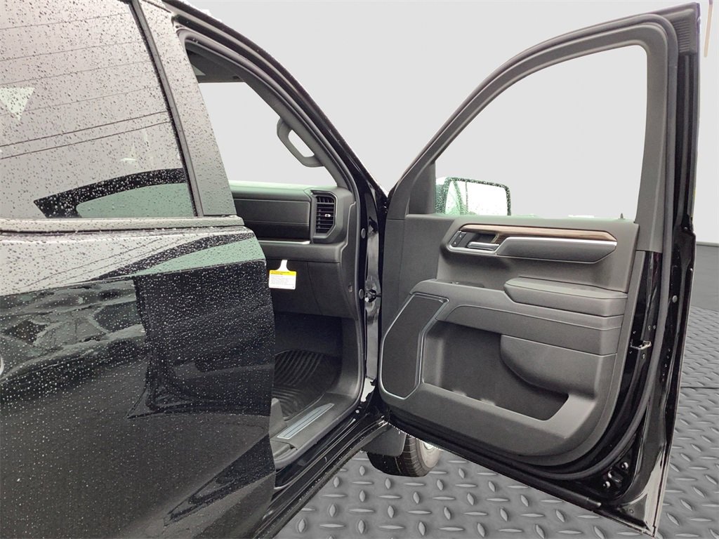 New 2026 Chevrolet Silverado 1500 LT image 16