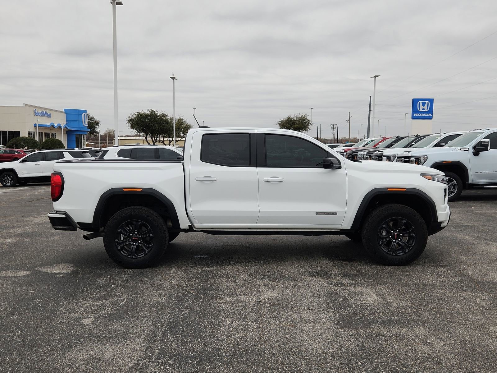 New 2025 GMC Canyon Elevation w/ Convenience Package image 7