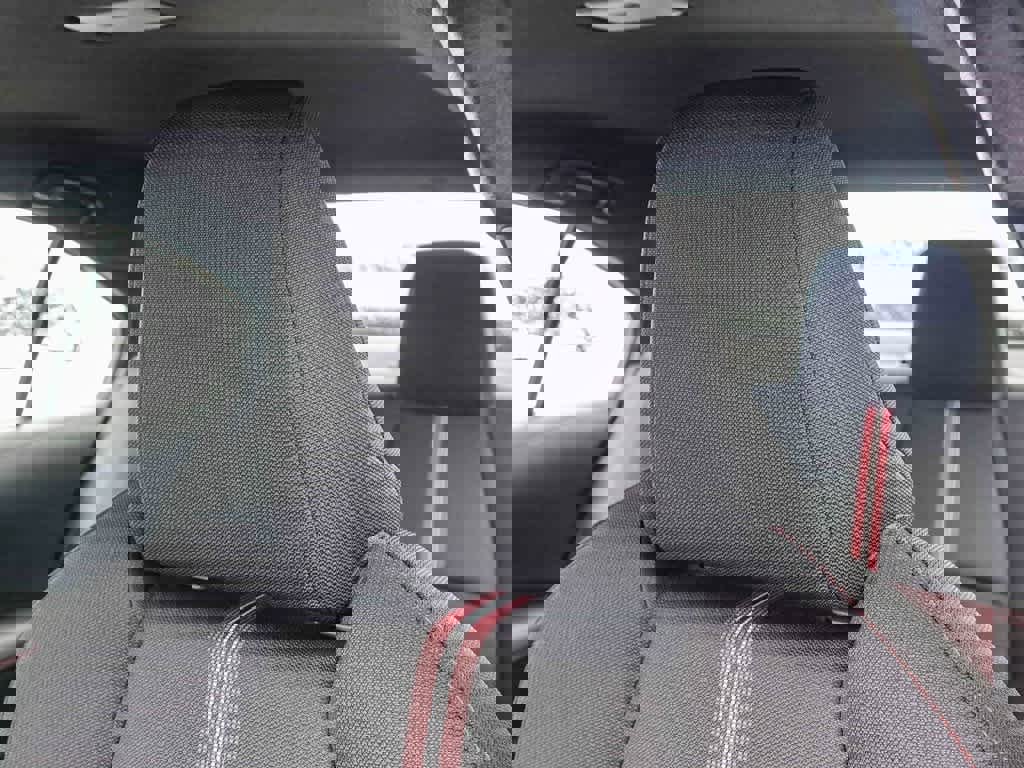 Used 2025 Toyota Corolla SE image 24