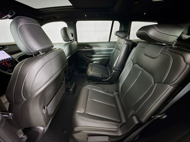 New 2025 Jeep Grand Cherokee L Limited image 25