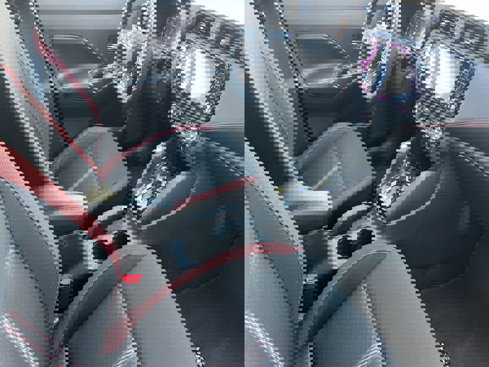 Used 2024 Nissan Versa SR image 16