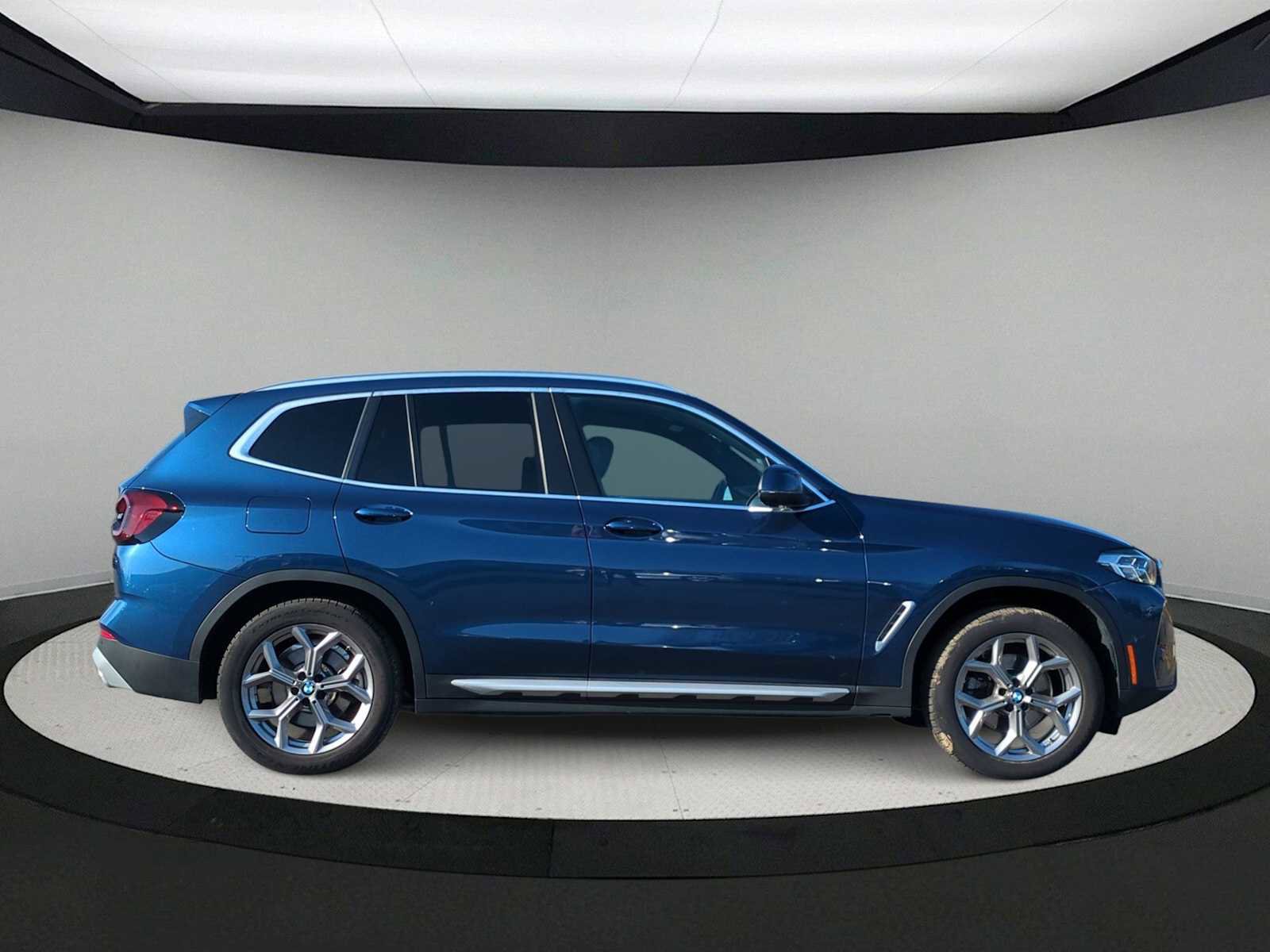 Used 2022 BMW X3 xDrive30i w/ Premium Package 2 image 8