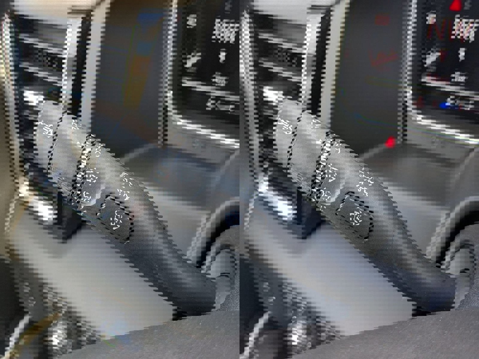 New 2025 GMC Sierra 2500 Denali w/ Denali Reserve Package image 14