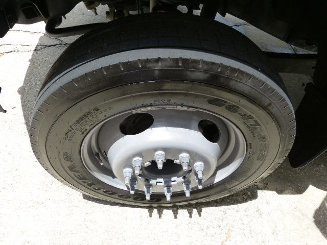 Used 2018 Ford F550 2WD Regular Cab Super Duty image 31