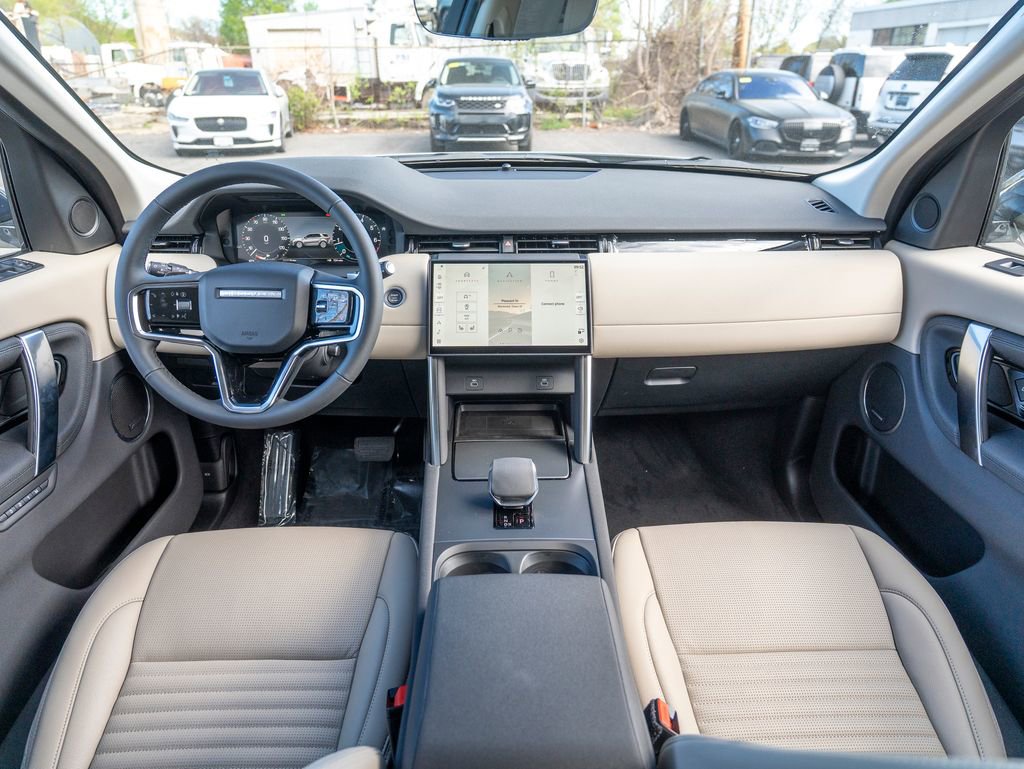 New 2025 Land Rover Discovery Sport S image 16