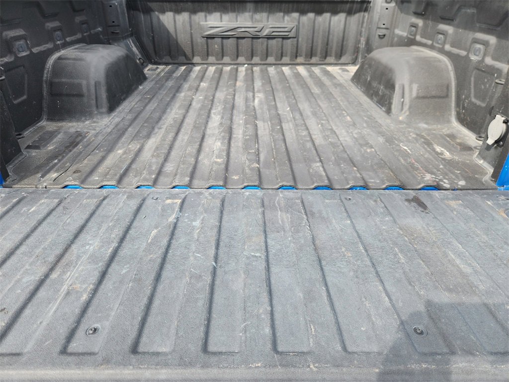 Used 2024 Chevrolet Silverado 1500 ZR2 w/ Technology Package image 30