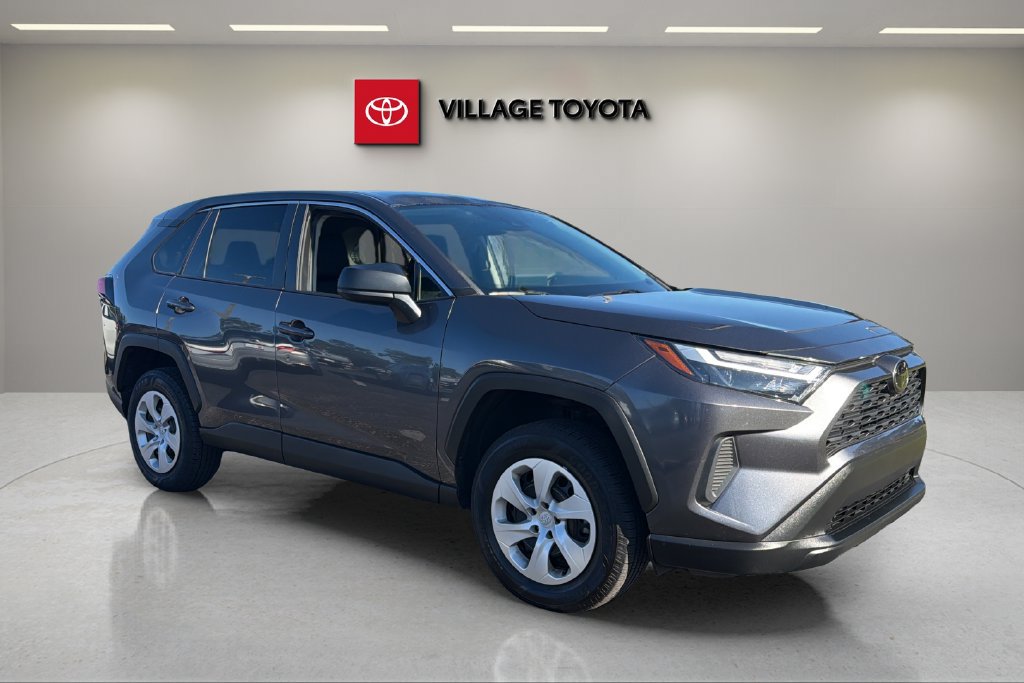 Certified 2024 Toyota RAV4 LE FWD image 7