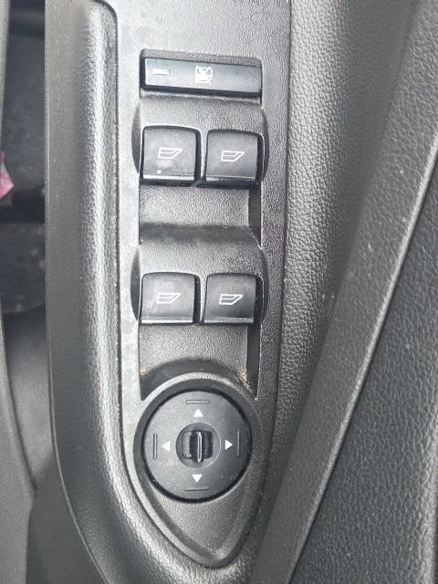 Used 2018 Ford Escape S FWD image 21
