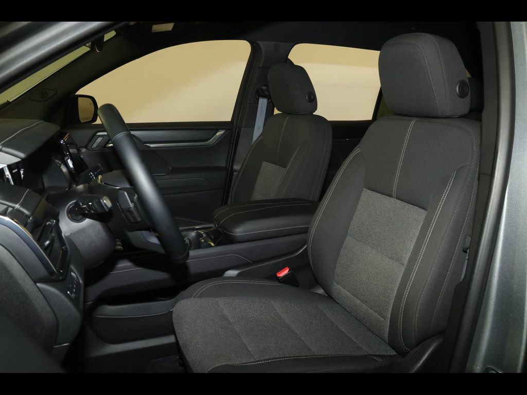 Used 2025 GMC Acadia Elevation image 23