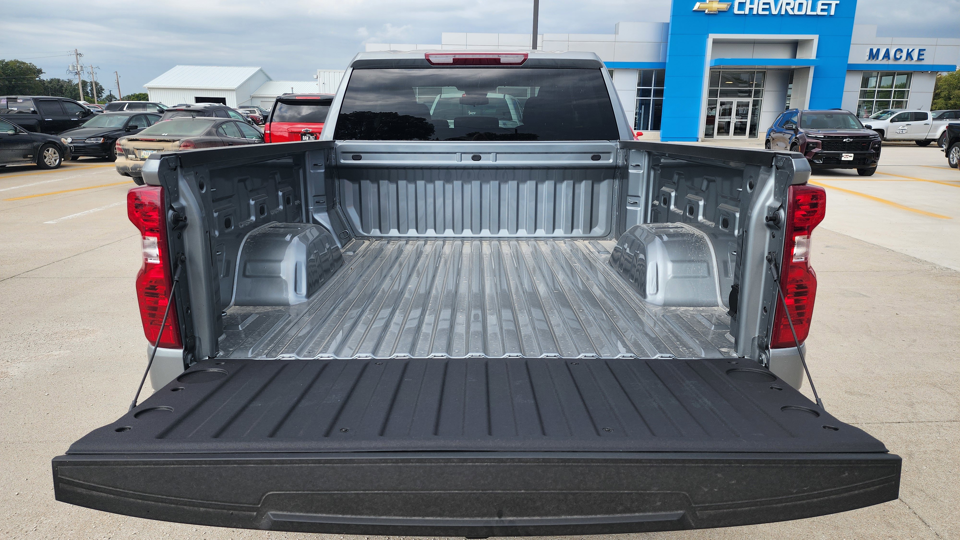 New 2026 Chevrolet Silverado 1500 LT image 7