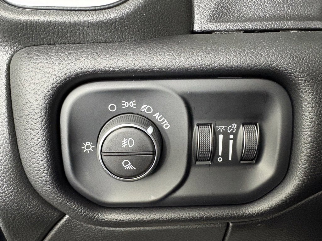 Used 2026 RAM 3500 Laramie w/ Towing Technology Group image 19