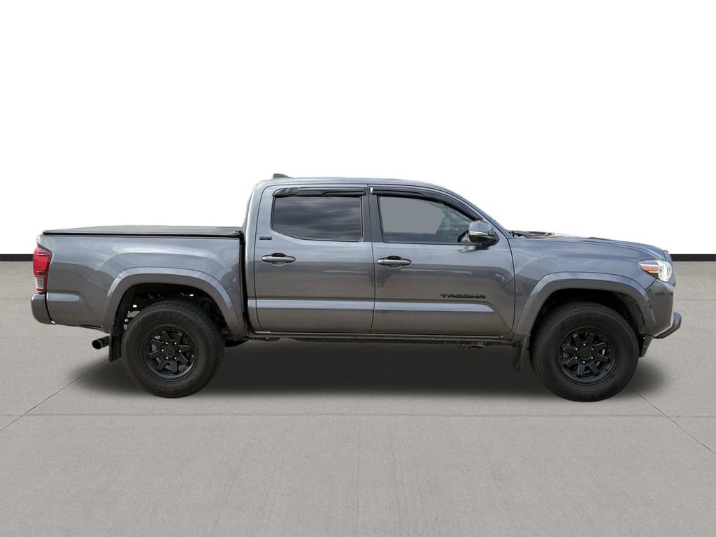 Used 2022 Toyota Tacoma SR5 w/ Technology Package AWD/4WD image 4