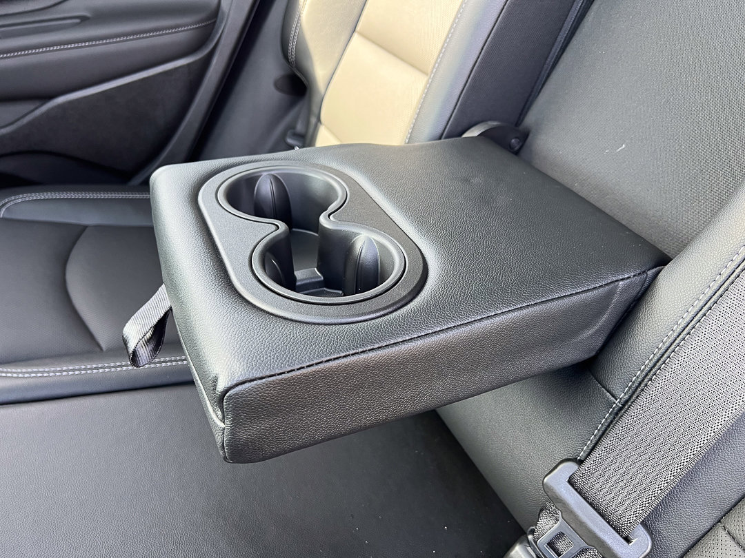 Used 2023 GMC Terrain SLT w/ Tech Package image 33