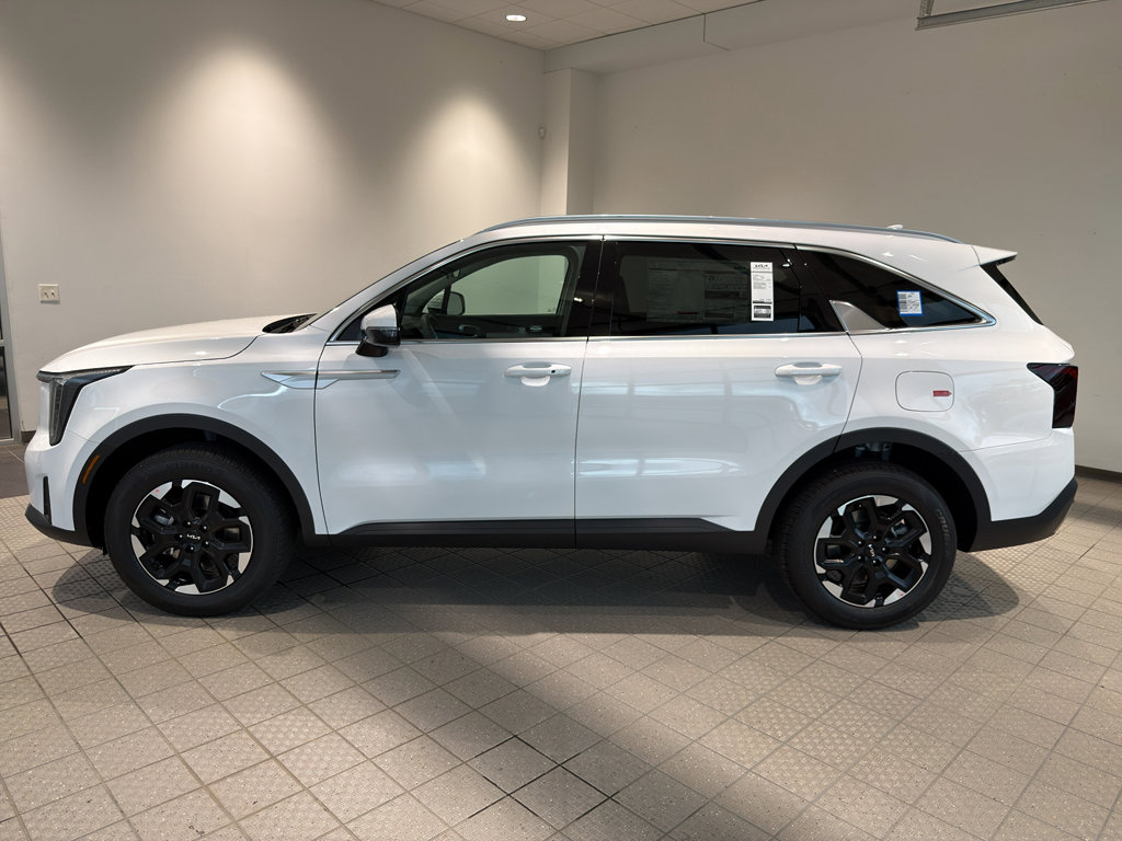New 2026 Kia Sorento S image 2