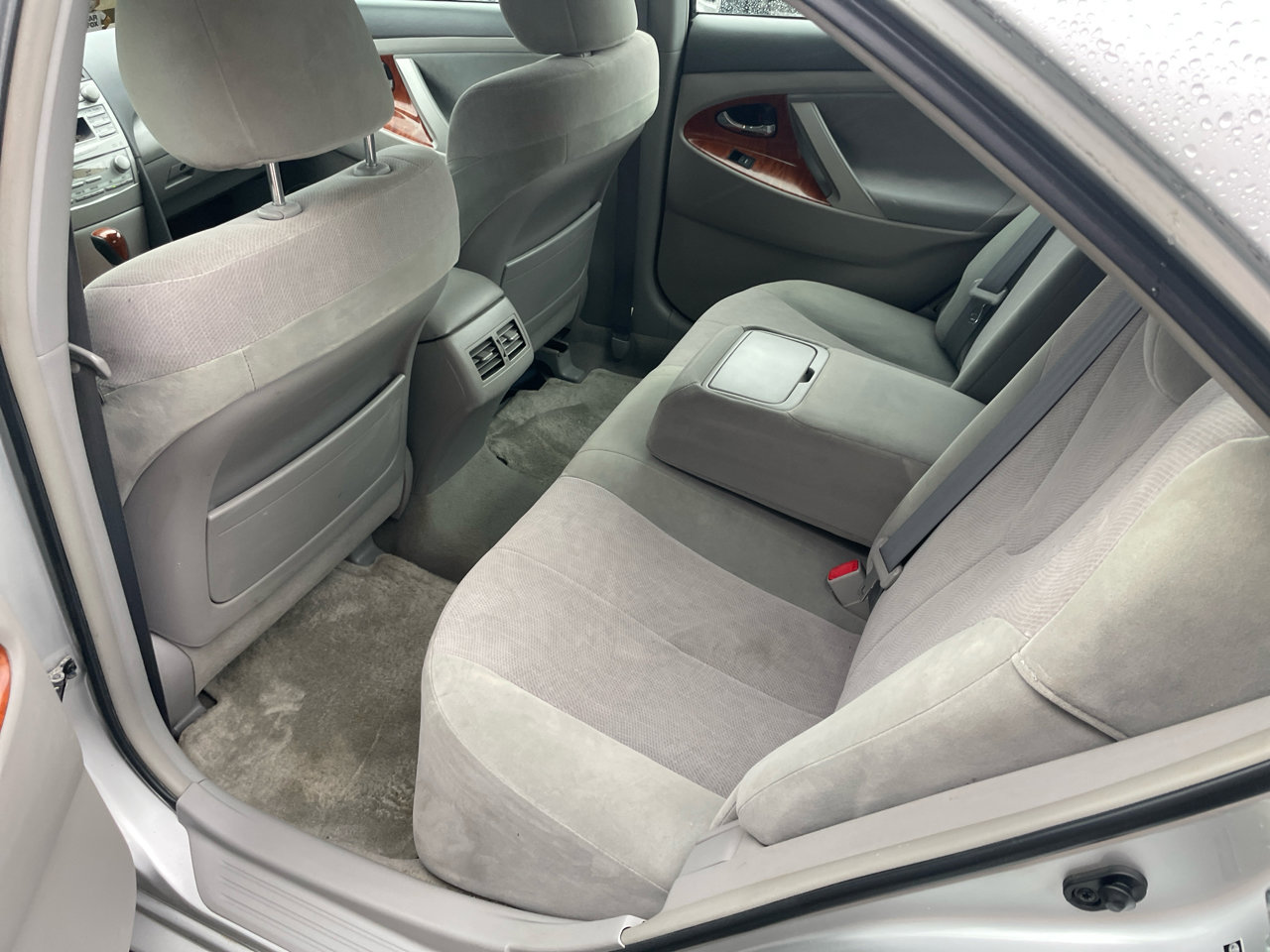 Used 2010 Toyota Camry XLE image 24