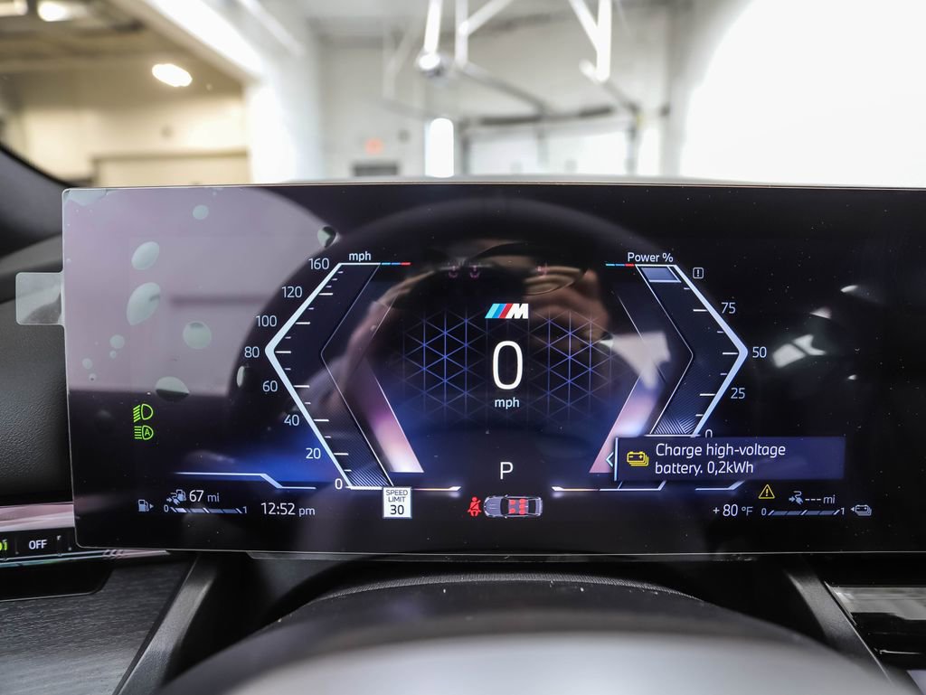 New 2026 BMW 550e xDrive image 15